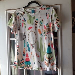 Tribal Print Short Sleeve Tee Size Small